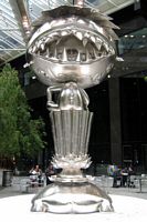 Takashi Murakami, <em>Oval Buddha</em>
